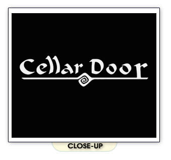 Donnie Darko Cellar Door – Indie Cult Film Classic Retro T-Shirt